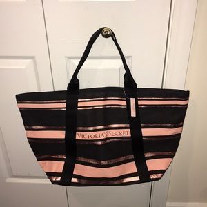 VICTORIA SECRET SPARKLE BAG.